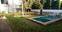 A louer belle villa non meublée a Badalabougou Est avec piscine A louer belle villa non meublée a Badalabougou Est avec piscine