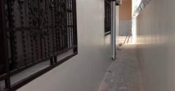 Maison Villa Duplex non meublée à louer à Faladié Bolé Maison Villa Duplex non meublée à louer à Faladié Bolé