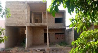 Construction maison Bamako : batiments en villas duplex a vendre pres de l’hopital de Kati
