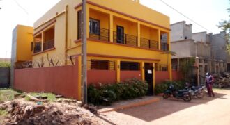 Maison duplex 5 chambres à vendre – Sotuba, titre foncier