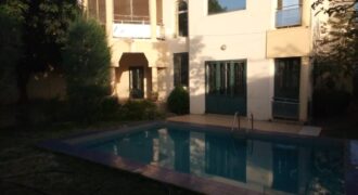 Villa duplex 4 chambres avec piscine à louer – Bamako