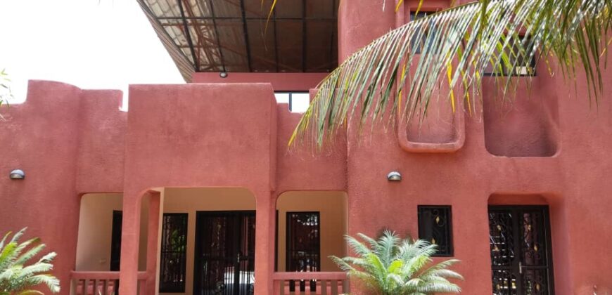 Villa duplex 6 chambres à vendre – Kalaban Coro Plateau