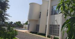 A vendre belle villa luxueuse Sabalibougou Kourani (Bamako) avec Piscine A vendre belle villa luxueuse Sabalibougou Kourani (Bamako) avec Piscine