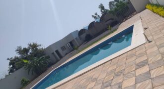 A vendre belle villa luxueuse Sabalibougou Kourani (Bamako) avec Piscine