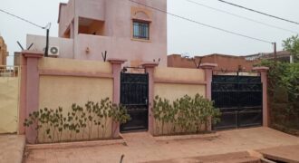 Grande villa R+1 à vendre – Sirakoro Cité, titre foncier