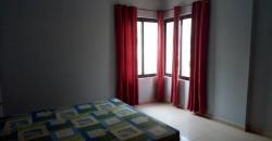 A louer à l’ACI 2000 : appartement meublé de 3 chambres A louer à l’ACI 2000 : appartement meublé de 3 chambres