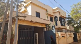 Maison 8 pièces avec jardin à vendre – Baco Djicoroni ACI