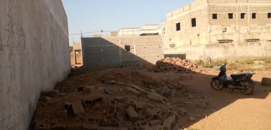 Terrain 375 m² (12,50/20) à vendre – Niamakoro Kourani Wereda
