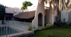 Villa duplex 5 chambres avec piscine à louer – Niaréla Villa duplex 5 chambres avec piscine à louer – Niaréla