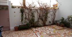 Maison à louer à Magnambougou: 6 chambres, 1 salon, 5 salles de bain Maison à louer à Magnambougou: 6 chambres, 1 salon, 5 salles de bain