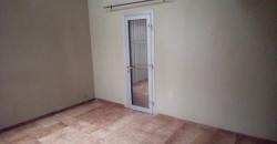 Maison à louer à Magnambougou: 6 chambres, 1 salon, 5 salles de bain Maison à louer à Magnambougou: 6 chambres, 1 salon, 5 salles de bain