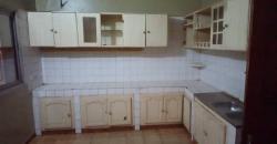 Maison à louer à Magnambougou: 6 chambres, 1 salon, 5 salles de bain Maison à louer à Magnambougou: 6 chambres, 1 salon, 5 salles de bain