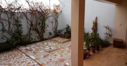 Maison à louer à Magnambougou: 6 chambres, 1 salon, 5 salles de bain Maison à louer à Magnambougou: 6 chambres, 1 salon, 5 salles de bain