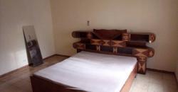 Maison à louer à Magnambougou: 6 chambres, 1 salon, 5 salles de bain Maison à louer à Magnambougou: 6 chambres, 1 salon, 5 salles de bain