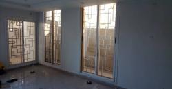 Villa neuve à vendre à Sébénikoro: 3 chambres 1 salon 2 salles de bain Villa neuve à vendre à Sébénikoro: 3 chambres 1 salon 2 salles de bain