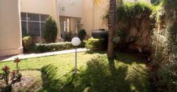 Villa non meublée à louer à Torokorobougou: 4 chambres, 1 salon, 3 salles de bain, piscine Villa non meublée à louer à Torokorobougou: 4 chambres, 1 salon, 3 salles de bain, piscine