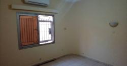 Villa non meublée à louer à Torokorobougou: 4 chambres, 1 salon, 3 salles de bain, piscine Villa non meublée à louer à Torokorobougou: 4 chambres, 1 salon, 3 salles de bain, piscine