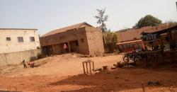 TERRAIN À VENDRE À MISSABOUGOU AU BORD DU GOUDRON : 300 M2, PERMIS TERRAIN À VENDRE À MISSABOUGOU AU BORD DU GOUDRON : 300 M2, PERMIS