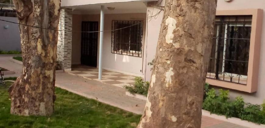 A louer Villa non meublée à Badalabougou EST: 3 chambres avec piscine