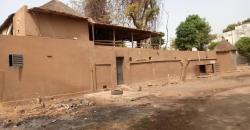 VILLA A VENDRE A L’HIPPODROME: TROIS CHAMBRES SALONS VILLA A VENDRE A L’HIPPODROME: TROIS CHAMBRES SALONS