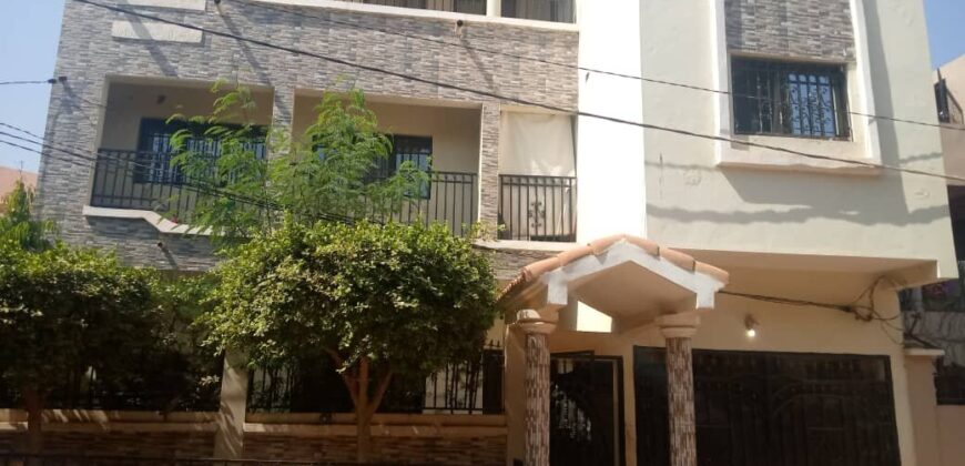 Immeuble de 4 appartements à vendre – Kalaban Coura