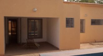 Villa 4 chambres avec piscine à louer – Korofina, Bamako