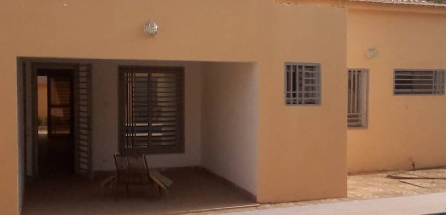 Villa 4 chambres avec piscine à louer – Korofina, Bamako