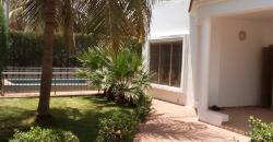 Villa duplex non meublée avec piscine à louer à l’ACI 2000 Villa duplex non meublée avec piscine à louer à l’ACI 2000