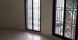 A louer à la Cité du Niger villa duplex non meublée avec piscine A louer à la Cité du Niger villa duplex non meublée avec piscine