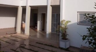 Villa duplex 4 chambres à louer – Faso Kanu, Bamako