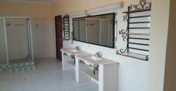 VILLA À VENDRE À BANAKABOUGOU BOLE VILLA À VENDRE À BANAKABOUGOU BOLE