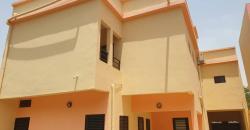 Villa duplex non meublée avec piscine à louer à Badalabougou Est Villa duplex non meublée avec piscine à louer à Badalabougou Est