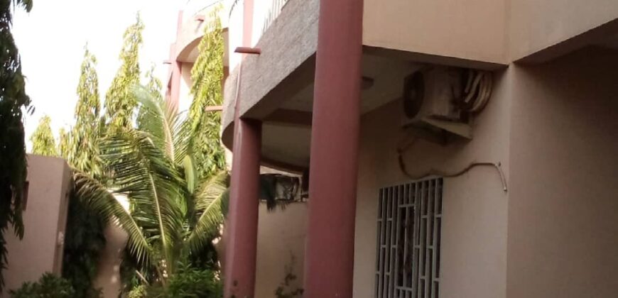 Villa duplex non meublée 4 chambres à louer – Niaréla, Bamako