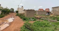 TERRAIN À VENDRE À SIRAKORO MEGUETANA TERRAIN À VENDRE À SIRAKORO MEGUETANA