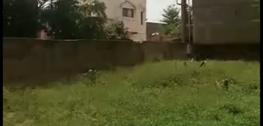 Terrain de 2.400 m² sur le goudron à vendre – Boulkassoumbougou, Bamako