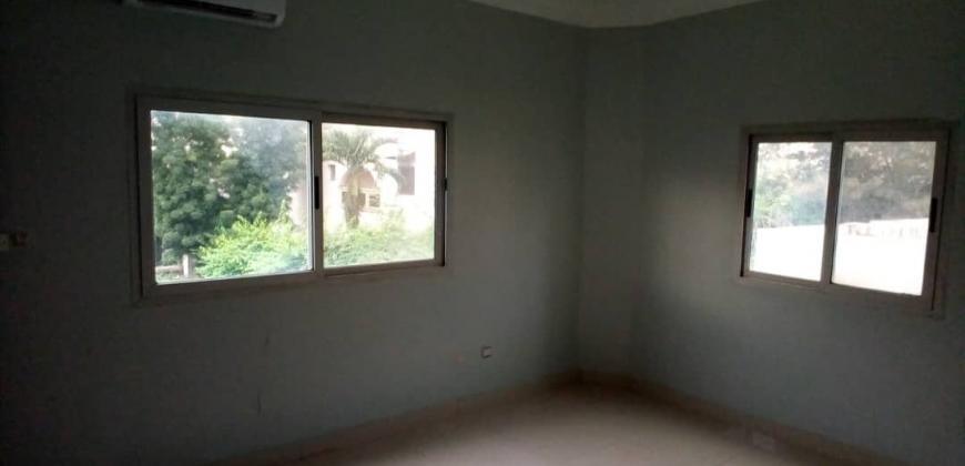 Villa Duplex non meublée à louer à la Cité du Niger Bamako