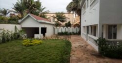 Villa duplex 4 chambres avec jardin à louer – Cité du Niger, Bamako Villa duplex 4 chambres avec jardin à louer – Cité du Niger, Bamako