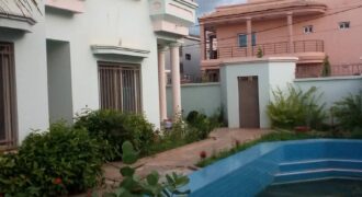 Villa duplex 4 chambres avec piscine à louer – Cité du Niger, Bamako