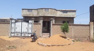 Maison 3 chambres sur 500 m² en titre foncier à vendre – Sirakoro