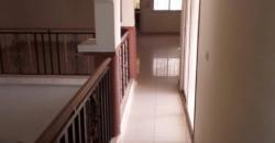 Villa non meublée à louer à l’hippodrome avec piscine Villa non meublée à louer à l’hippodrome avec piscine