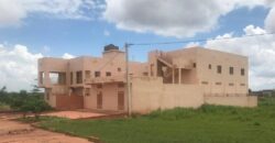 Local à usage commercial à vendre ou à louer à Dyalokorobougou route de Ségou Local à usage commercial à vendre ou à louer à Dyalokorobougou route de Ségou