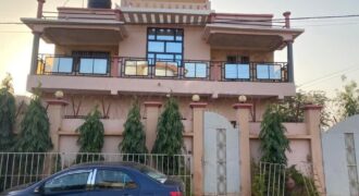 Villa duplex 5 chambres avec bureau à louer – Titibougou, Bamako