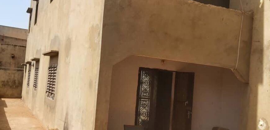 Maison R+1 de 9 chambres à vendre – Kourani Wéréda, Niamakoro