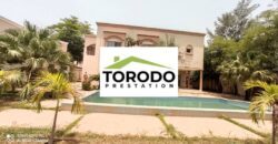 Belle villa luxueuse avec piscine à louer à la Cité du Niger Belle villa luxueuse avec piscine à louer à la Cité du Niger