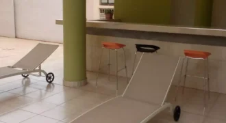 Appartement meublé 3 chambres avec piscine à louer – Niaréla, Bamako