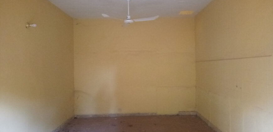 Immeuble entier de 13 chambres à louer – Badalabougou, Bamako
