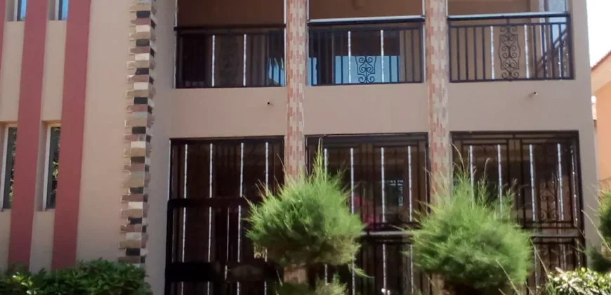 Villa duplex 4 chambres avec piscine à louer – Badalabougou Est, Bamako