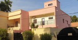 Villa duplex 4 chambres avec piscine et bureau à louer – Badalabougou Est Villa duplex 4 chambres avec piscine et bureau à louer – Badalabougou Est