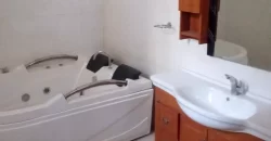 Villa avec piscine à louer à la Cité du Niger Villa avec piscine à louer à la Cité du Niger