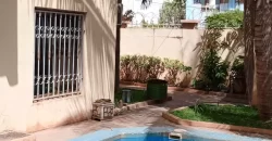 Villa en duplex avec piscine à louer à Badalabougou Villa en duplex avec piscine à louer à Badalabougou